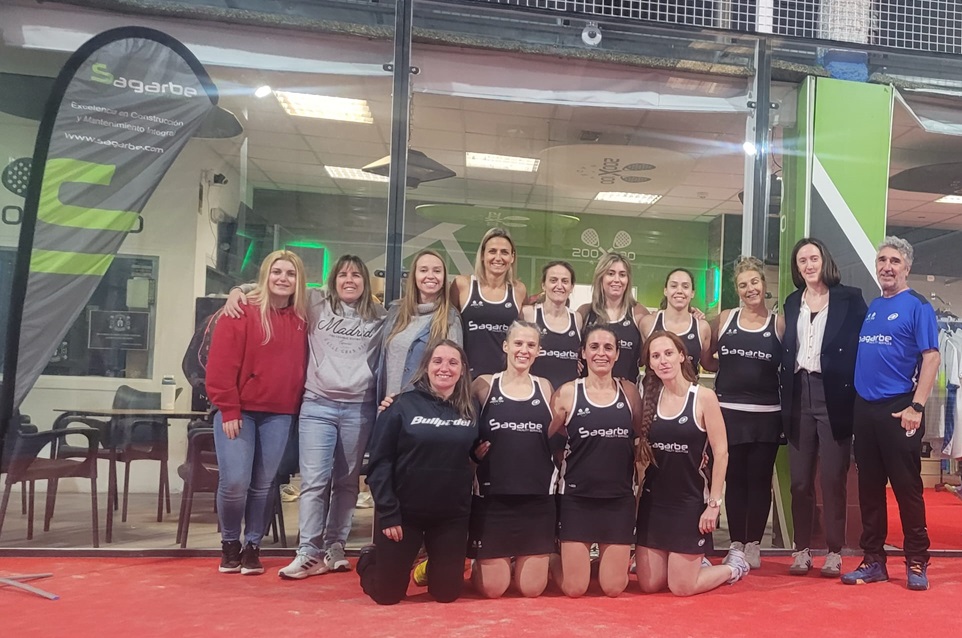 Debut con victoria del equipo femenino absoluto en las Series Nacionales de Pádel